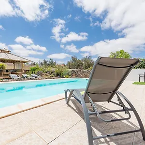 Casa Yukka With Heated Pool Villa